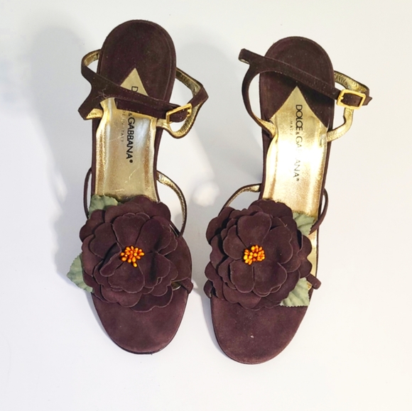 Prada brown flower blocked heel shoe with srraps around the ankles...size - Picture 2 of 7